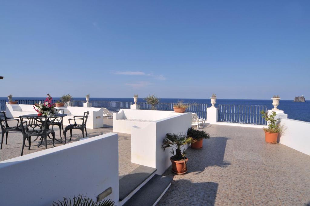 Hotel Villaggio Stromboli - Isola Di Stromboli Dış mekan fotoğraf