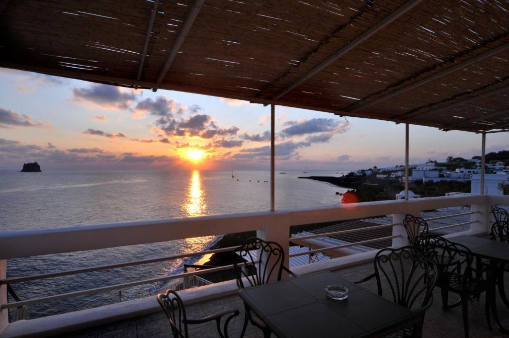 Hotel Villaggio Stromboli - Isola Di Stromboli Dış mekan fotoğraf