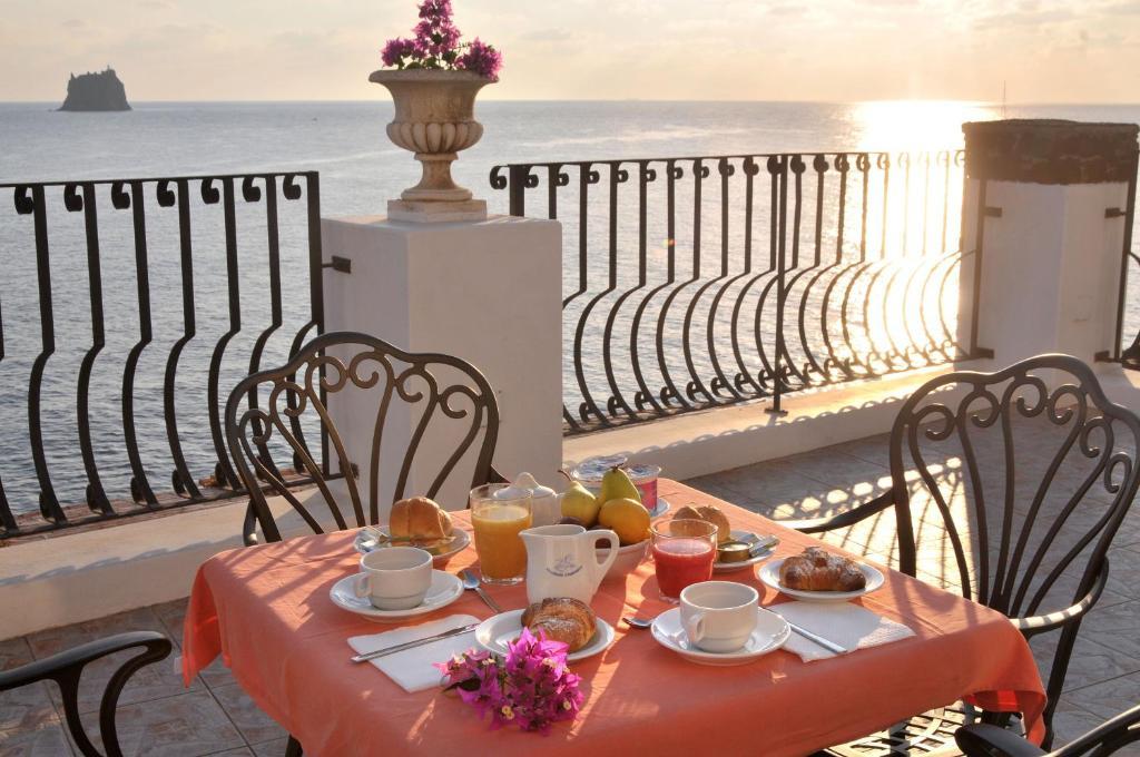 Hotel Villaggio Stromboli - Isola Di Stromboli Dış mekan fotoğraf