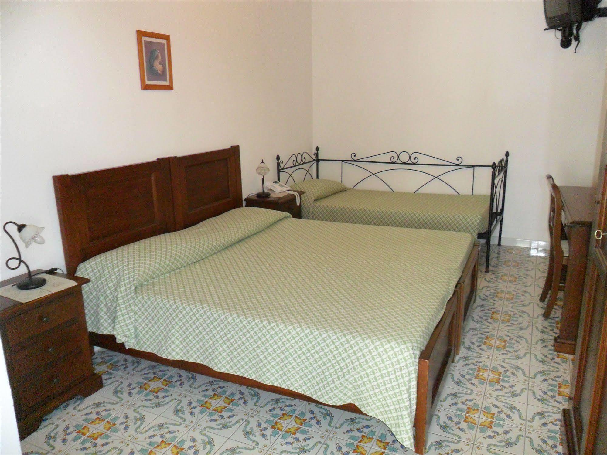 Hotel Villaggio Stromboli - Isola Di Stromboli Dış mekan fotoğraf